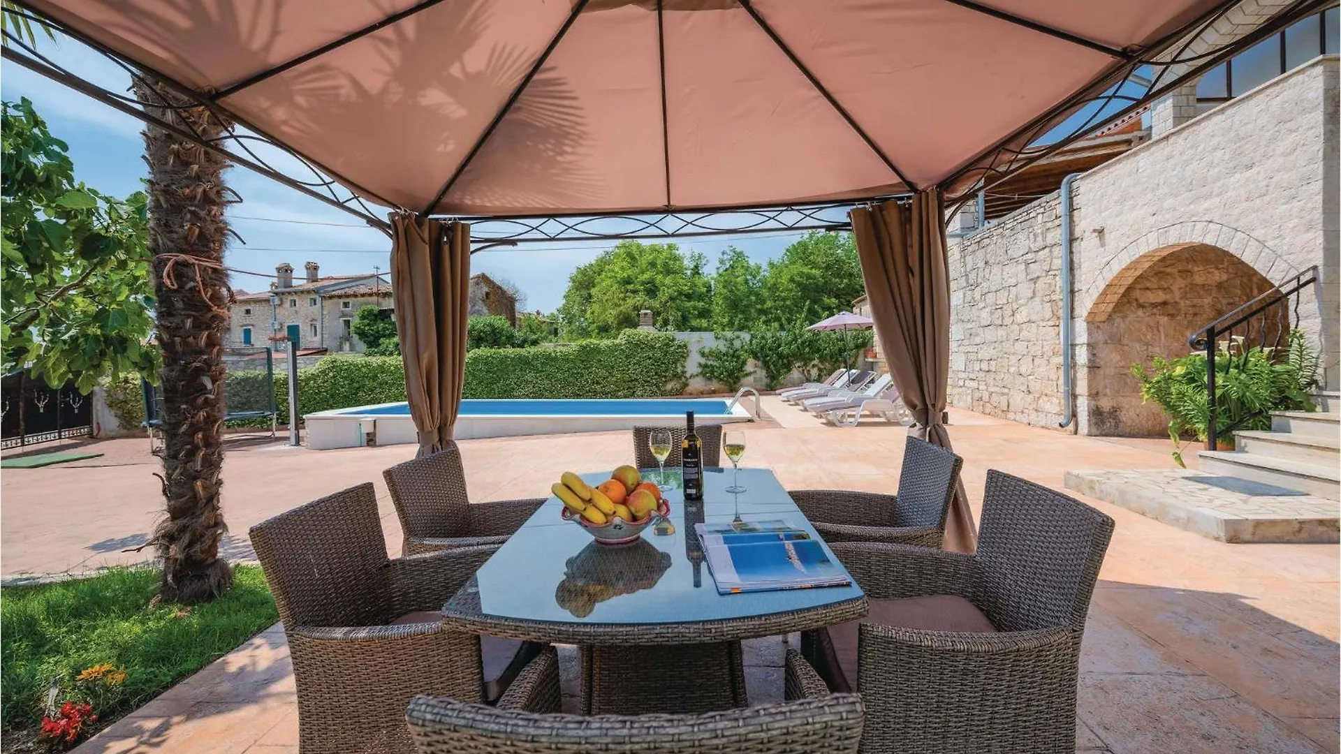 Nice Apartment In Baderna With Kitchen