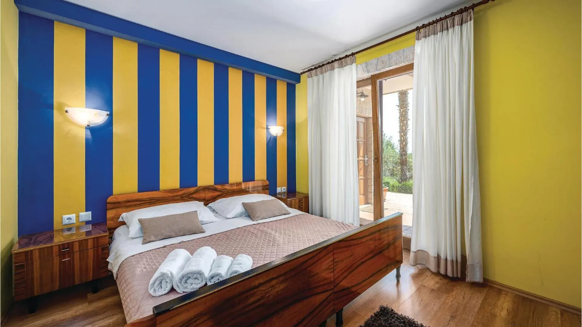 Nice Apartment In Baderna With Kitchen 0*,